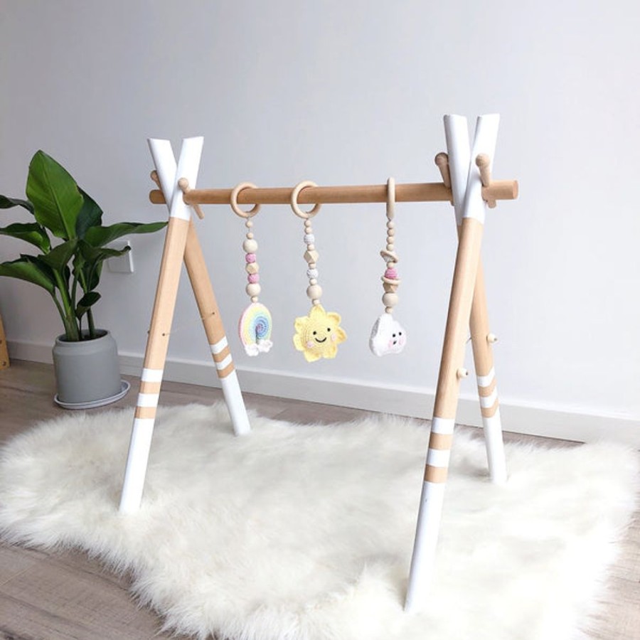 Baby Mini Me Ltd | Wooden Baby Gym With 3 Crochet Toys -White