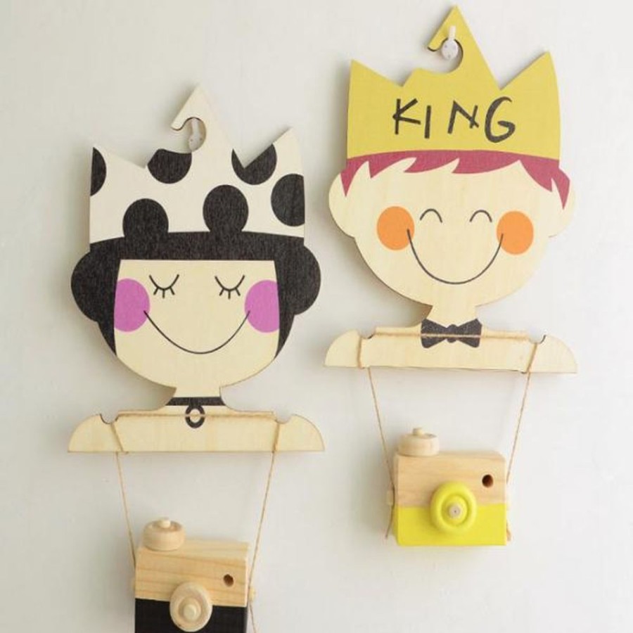 Kids Bedroom Mini Me Ltd | King / Princess Wooden Hangers For Kids